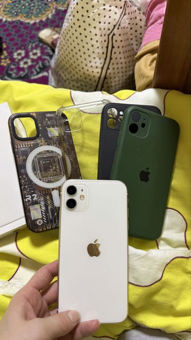 Продам айфон 11 белый