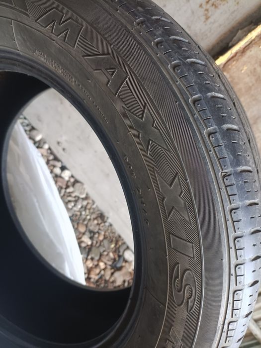 Продам летние шины MAXXIS