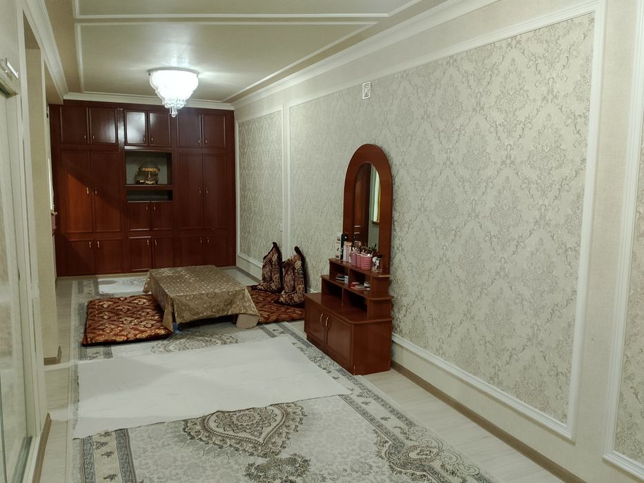 Hovli, 1.1 sotixli, Tayyor uy, sotiladi.