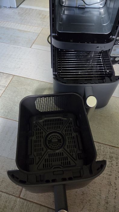 Airfryer Double Stack XL Smart SL451, 2470W, 9.5L, 6 funcții de gătit, termometru digital, gri Ninja
(8)