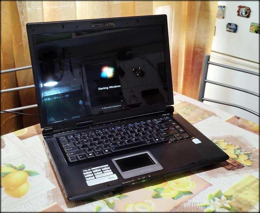 Asus X59SL – със SSD, почистен и обслужен