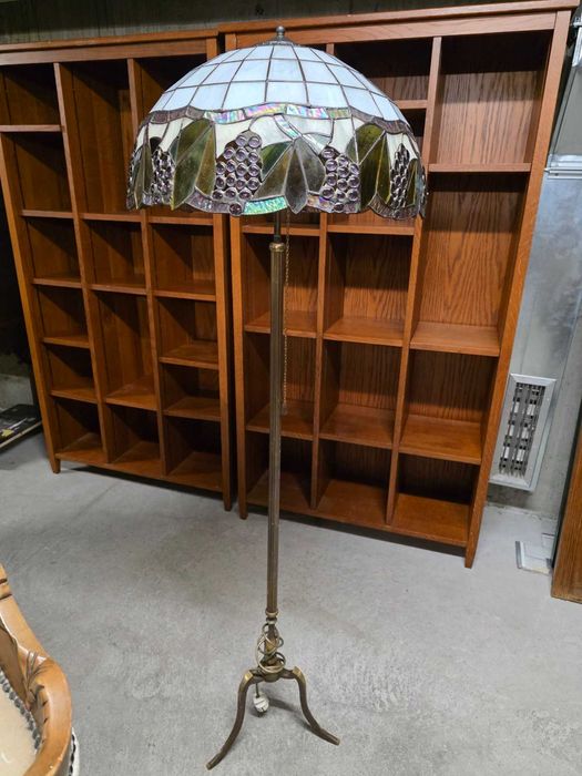 Витрина с интарзия