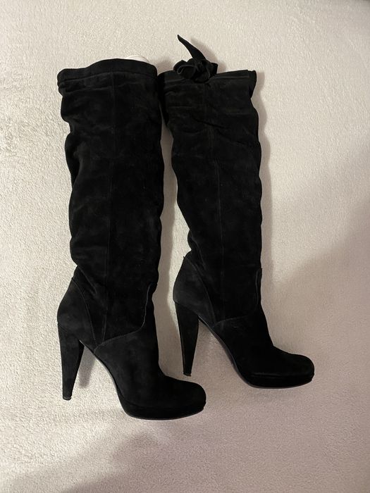 Cizme piele intoarsa