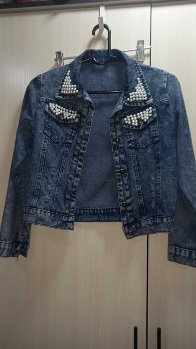 Продам джинсовки женские