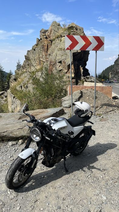 Schimb cu cross - Husqvarna Vitpilen 401