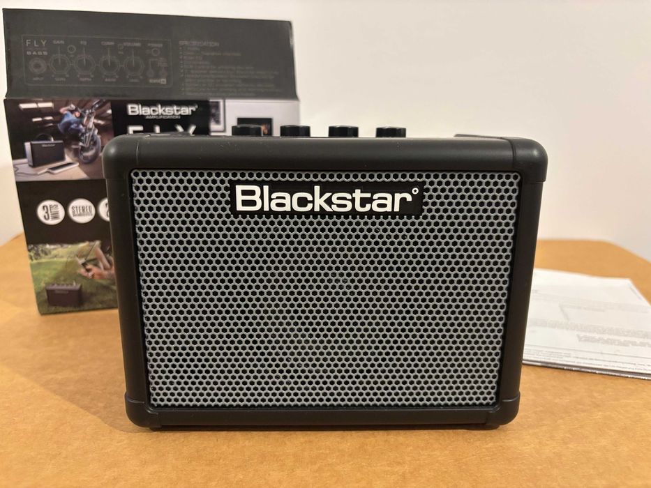 Mini amplificator pentru chitară bass