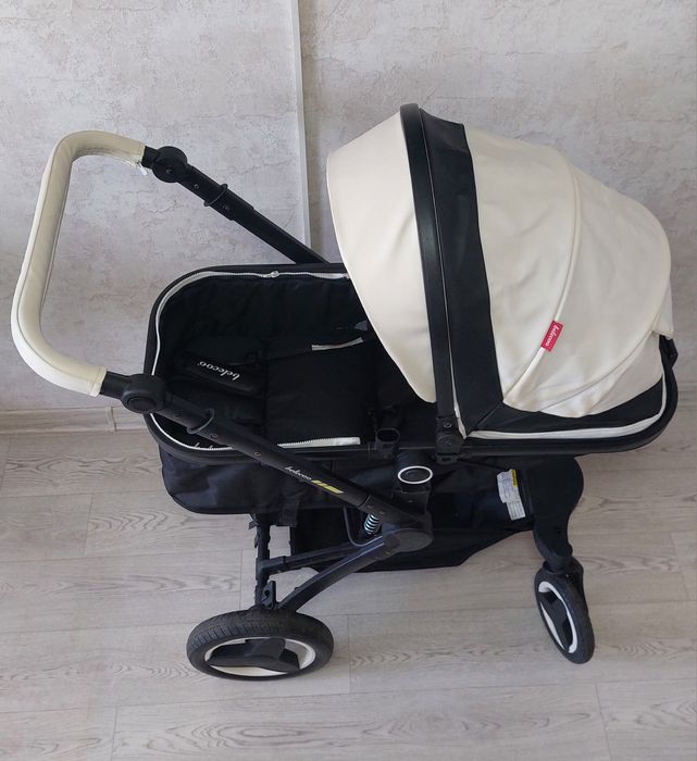 Продам коляску 3 в 1