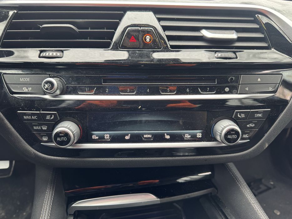 Dezmembrez bmw g30 540d xdrive 2019 volan stanga