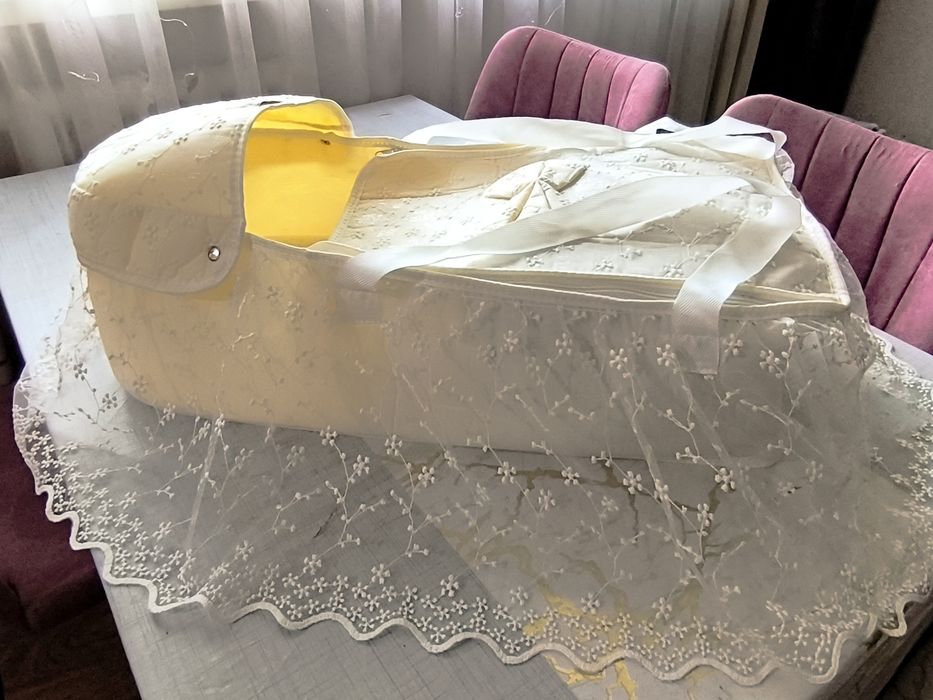 Продам люльку переноску, нарядная
