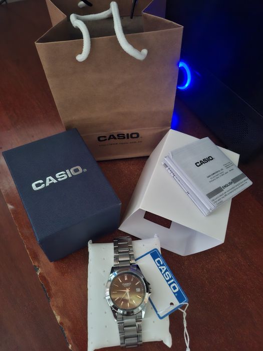 Часы Casio новые
