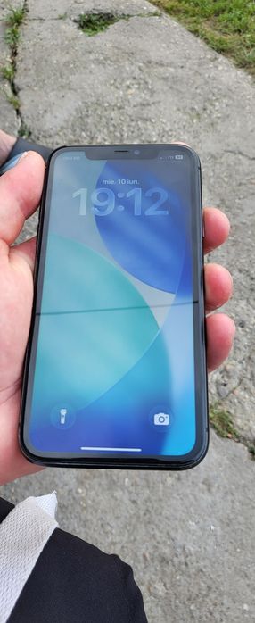 Schimb/Vând Iphone 11