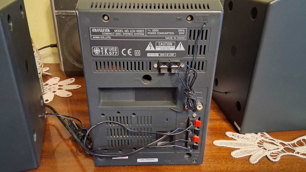 Combina muzicala Aiwa cu 2 boxe