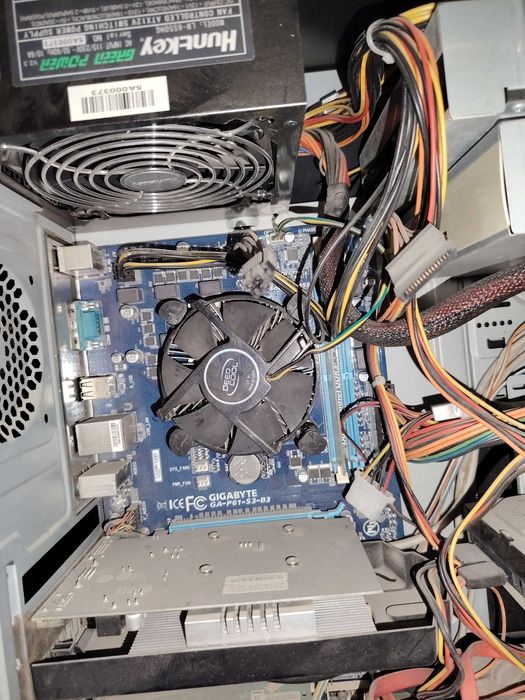 системный блок ddr3 обычный работает комп