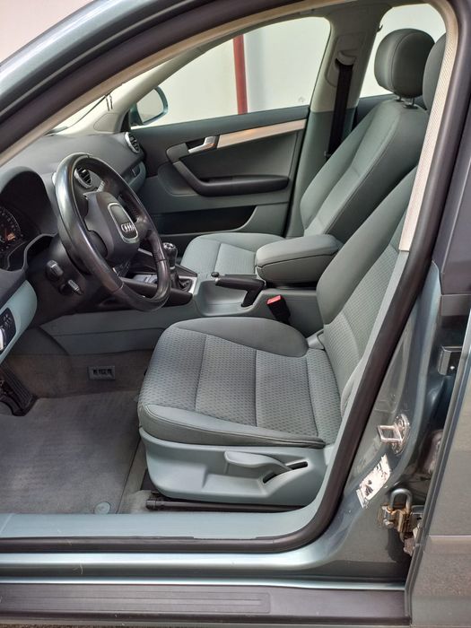 Audi a 3 Motor 2.0  140 cp Fa bricatie 2010 Euro 5 Trapa Panoramica