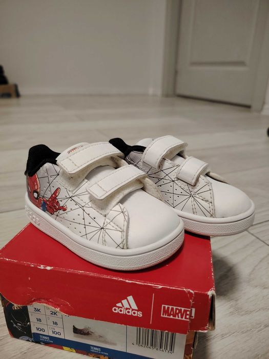Adidasi Adidas  Marvel
