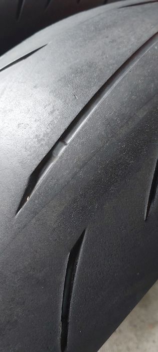 Предна гума за мотор Bridgestone S22r