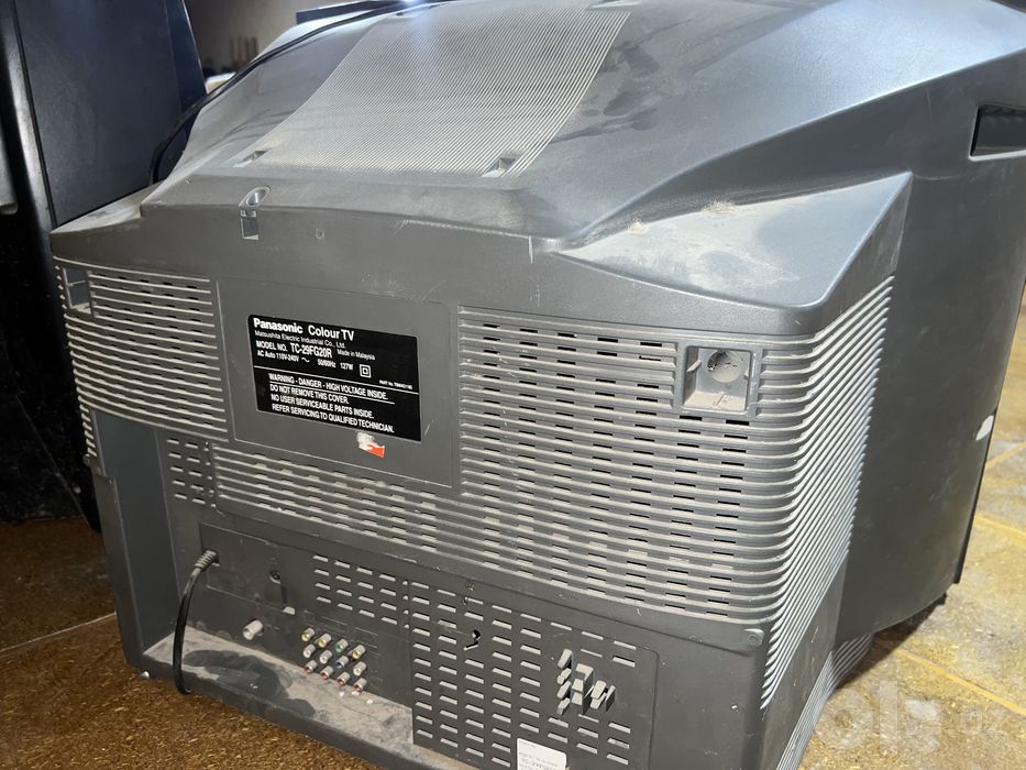 Panasonic  va grundig televizor sotiladi