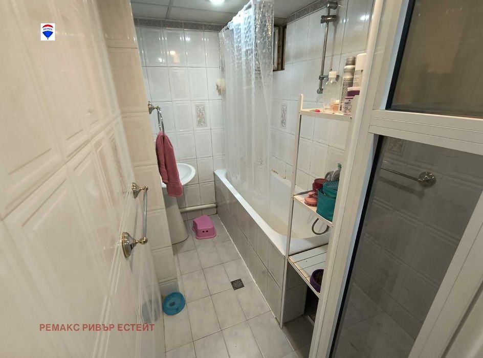 Тристаен апартамент за продажба кв. Хъшове, гр. Русе