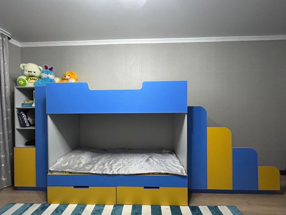 Продаю  детский гарнитур