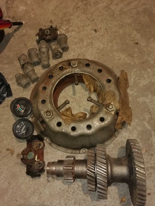 Части за газ 53...