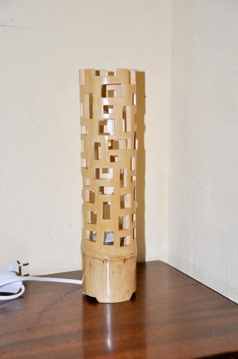 Настолни лампи ръчно изработени от бамбук