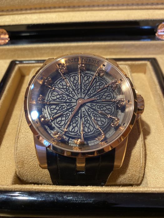ROGER DUBUIS мужские часы
