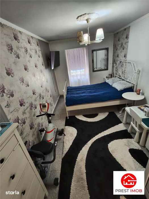 Apartament si spatiu comercial de vanzare — fotografia 3