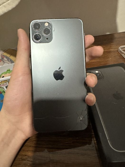 iphone 11 pro max,64,76 акб