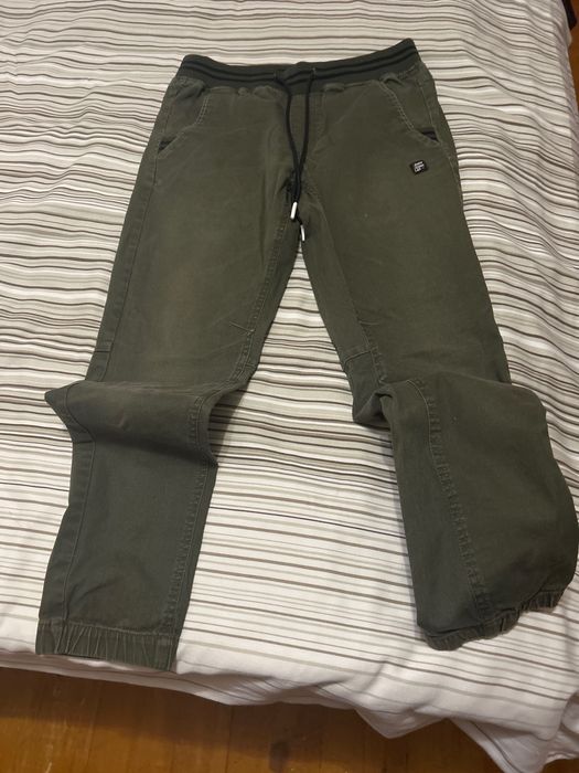 Дънки Cropp цвят зелен