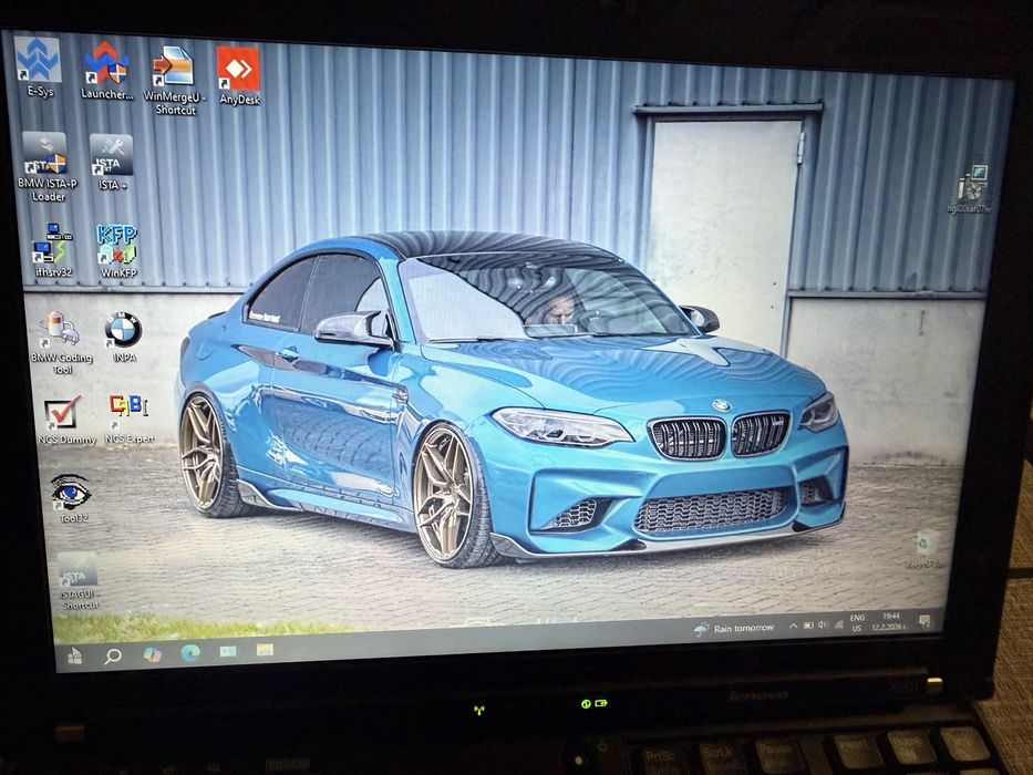 Лаптоп  Леново ThinkPad X201 с инсталирани програми за диагностика