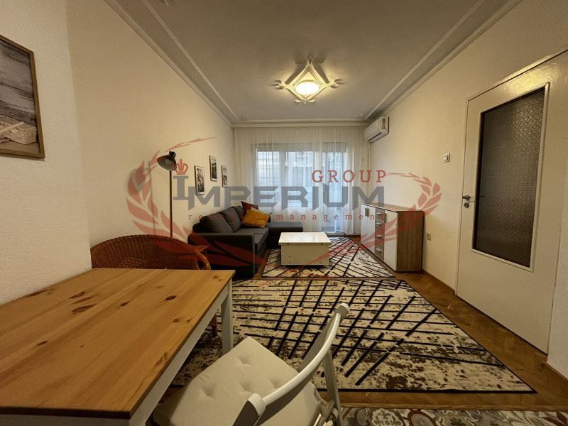 Дава се под наем Двустаен апартамент в Варна, Център - 65 кв.м за 459 € - Снимка #3