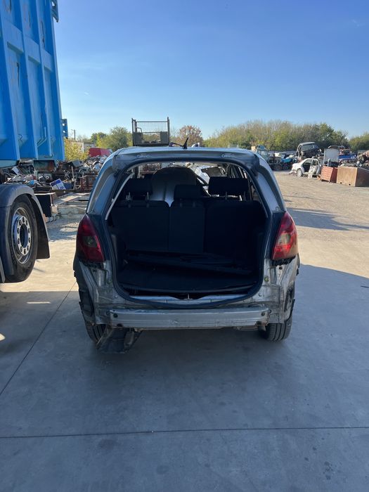 Toyota Corolla Verso бензин НА ЧАСТИ