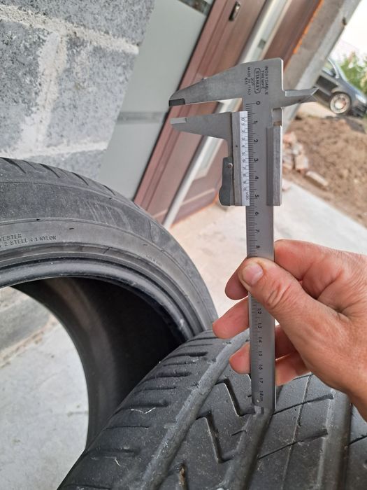 Гуми 285/40R 22 цола 2 броя