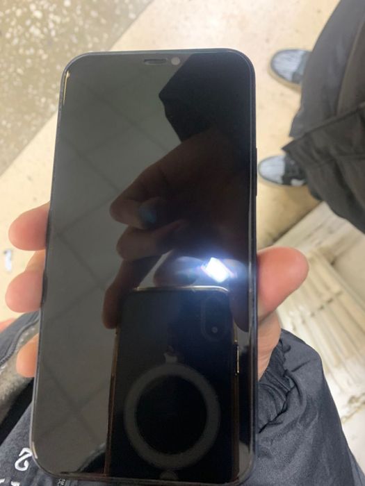 Продам айфон 12 в идеальном состоянии