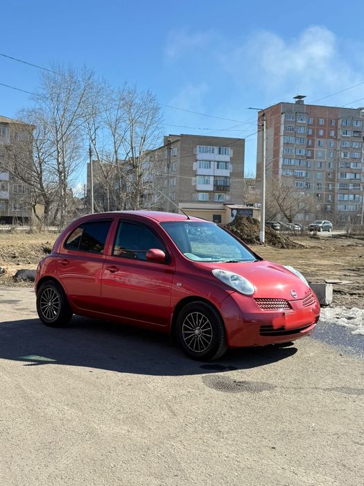 Продам Nissan March 2004