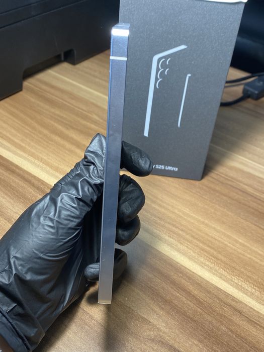 Samsung Galaxy S25 Ultra • 512 GB • Titanium Black