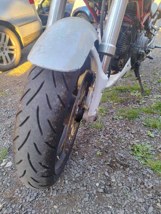 Vând Ducati monster 600 din 2001