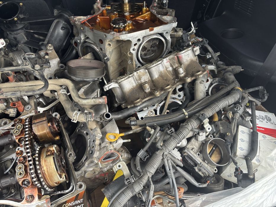 Продам со скидкой запчасти на двигатель 2gr