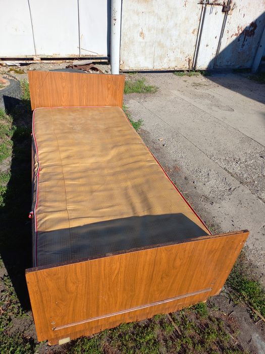 продам кровать бу