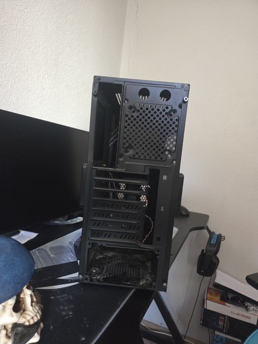 Кутия за компютър