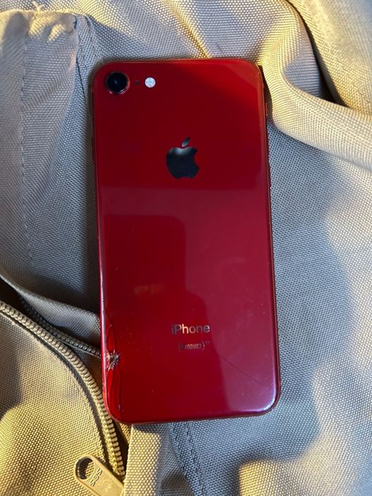 IPhone 8 продается