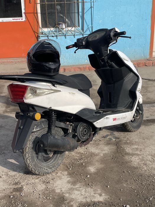 Продается м8 про мопед