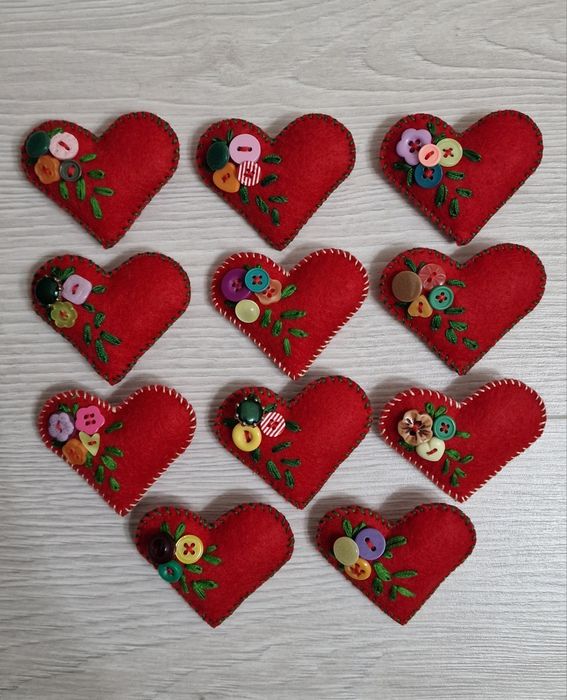 Broșe fetru handmade