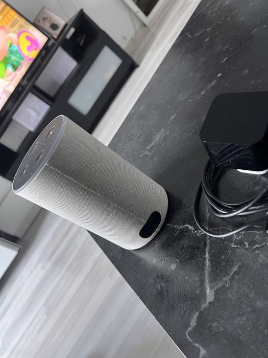 Vand boxa Alexa echo 2