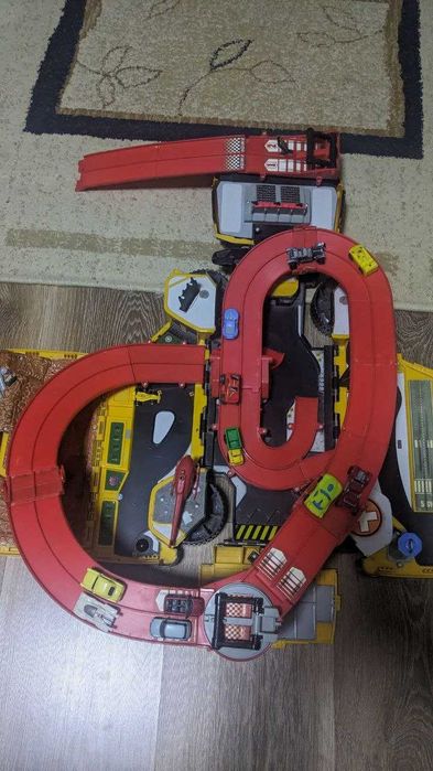 Детская игрушка машина-трансформер,ДЖИП