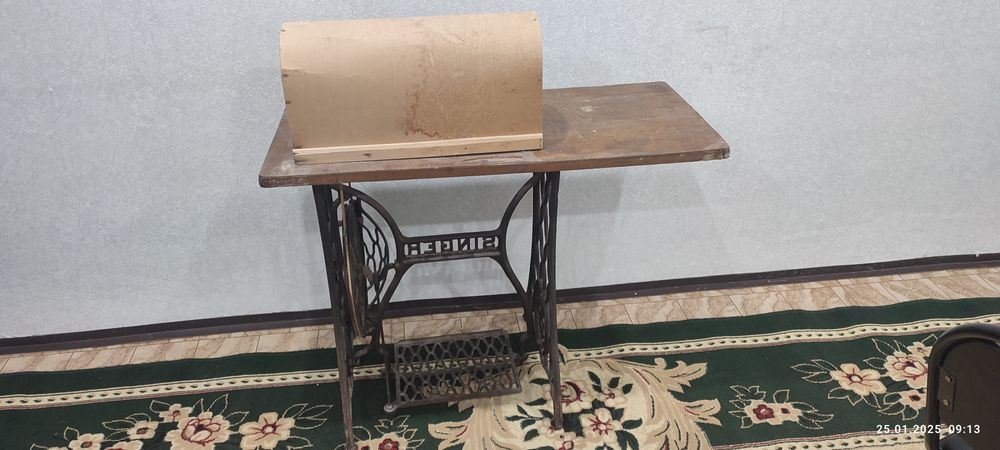 Швейная машинка Зингер