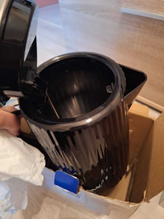 Две електрически кани за вода ,нови