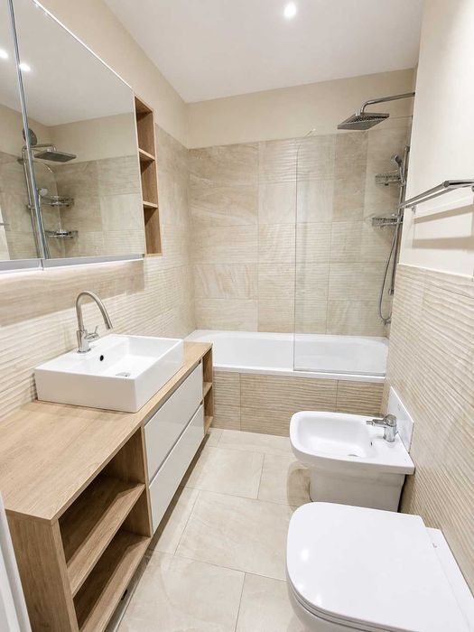 Direct proprietar,renovat complet,parc IOR,metrou Titan,Scoala Hamburg,ParkLake mall,Apartament 3 camere,2 balcoane închise,unul amenajat ca birou