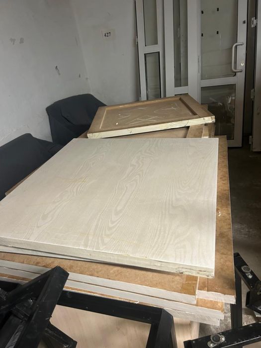 Офисные диваны и столы