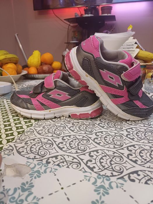 Маратонки Loto оригинални 27 номер